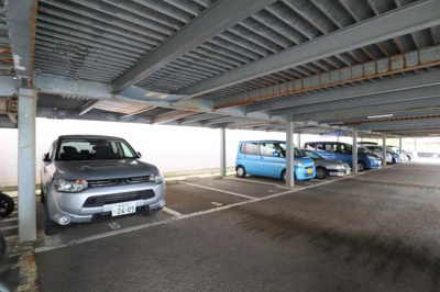 【駐車場】 | マイデンハイツ | 建物となり駐車場