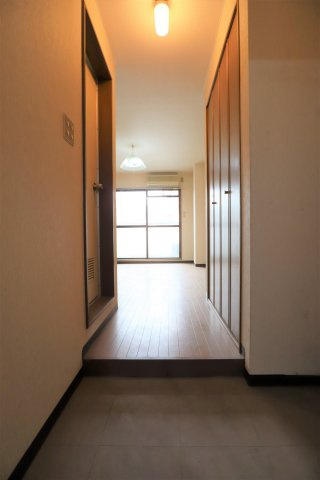 【玄関】 | マイデンハイツ