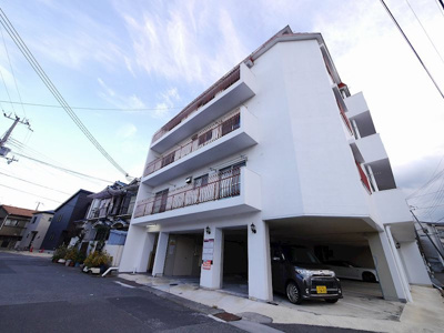 【外観】 | シャトレイユ | 内装写真は別タイプになります。