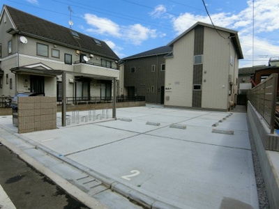 【駐車場】 | ベリーナ | いつでも目の届く敷地内に駐車場があります♪荷物がかさばりがちなお買物にも、敷地内駐車場があると便利ですよね☆