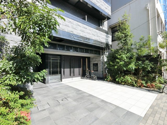 【エントランス】