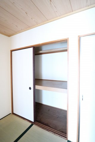 エステート塩屋山手の収納