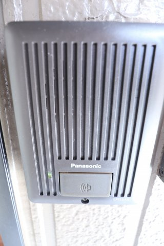 エステート塩屋山手のエントランス