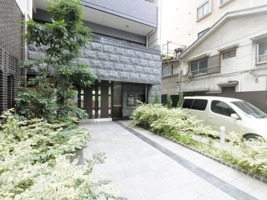 【エントランス】