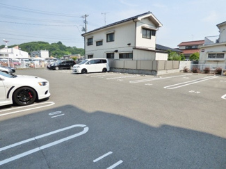 【駐車場】