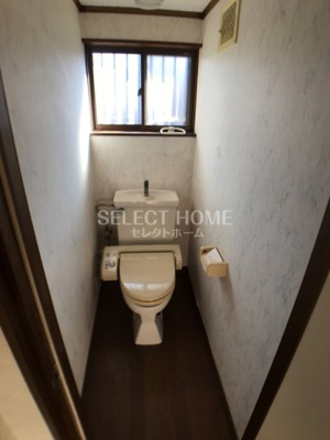 【トイレ】 | 岡崎市丸山町字仲畑戸建 | 清潔感のあるトイレです