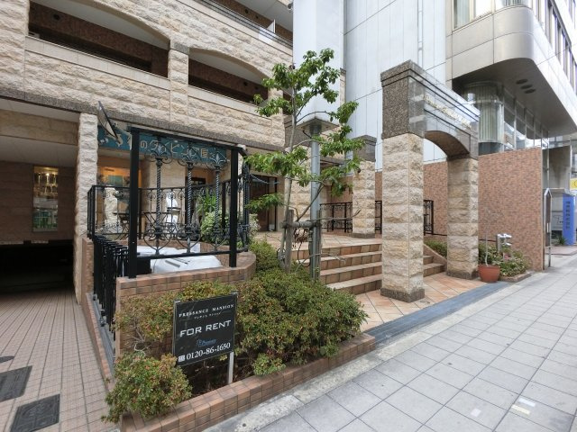 【エントランス】