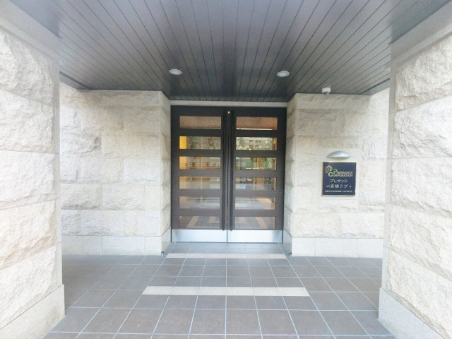 【エントランス】