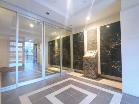 【エントランス】