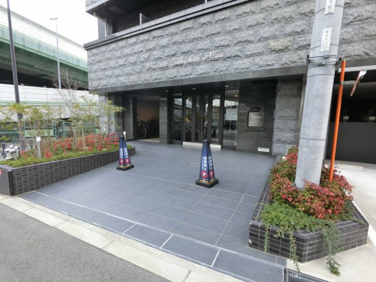 【エントランス】