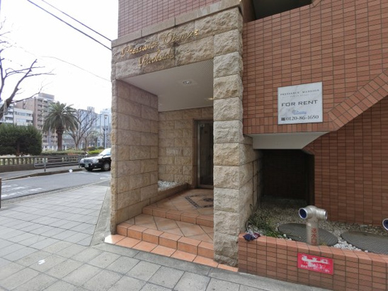 【エントランス】
