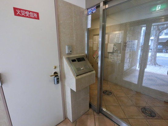 【エントランス】