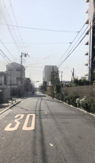 【前面道路含む現地写真】