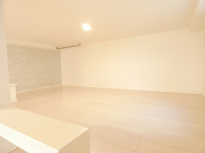 【寝室】 | ヴィサージュ新栄