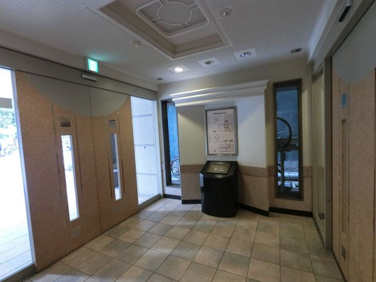 【エントランス】