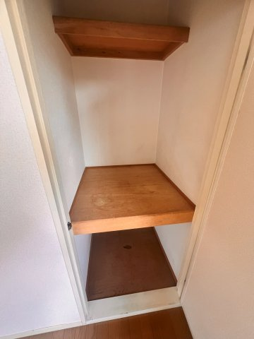 メゾン緑ケ丘の収納|LDKにある収納です。