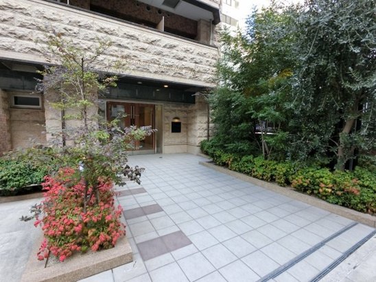 【エントランス】