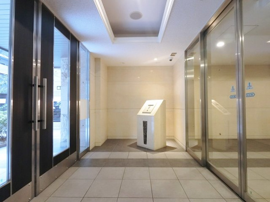 【エントランス】