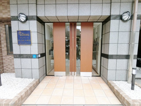 【エントランス】