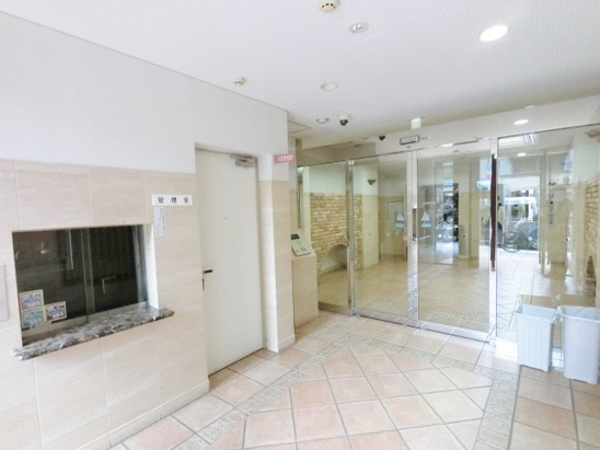 【エントランス】