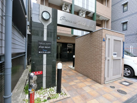 【エントランス】