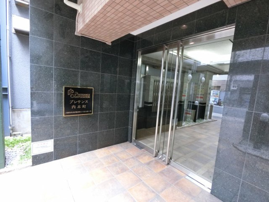 【エントランス】