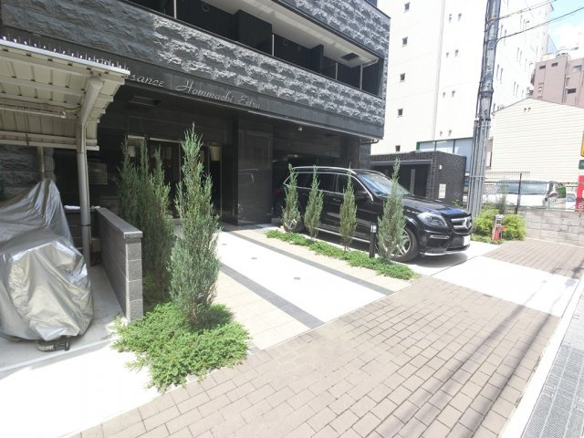 【エントランス】
