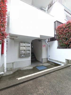 【エントランス】 | エンゼルハイム南馬込 | 都営浅草線「馬込」駅徒歩8分と好立地。
忙しい朝が助かる立地、暮らしにゆとりが生まれます。