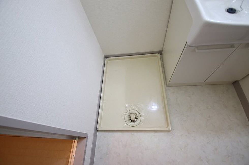 ウイングビル【キャッシュバック対象物件】の洗面所|コンパクトで使いやすい洗面所