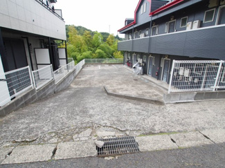 【エントランス】 | ゆとりのあるエントランスです