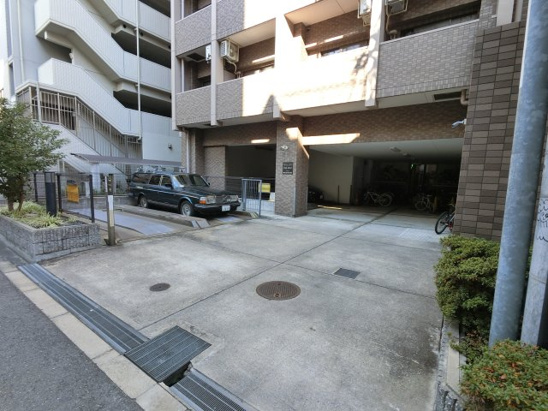 【エントランス】