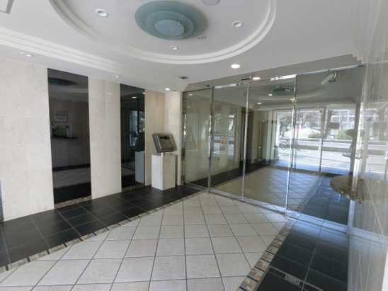 【エントランス】