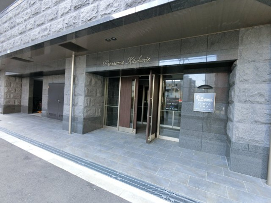 【エントランス】