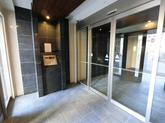 【エントランス】