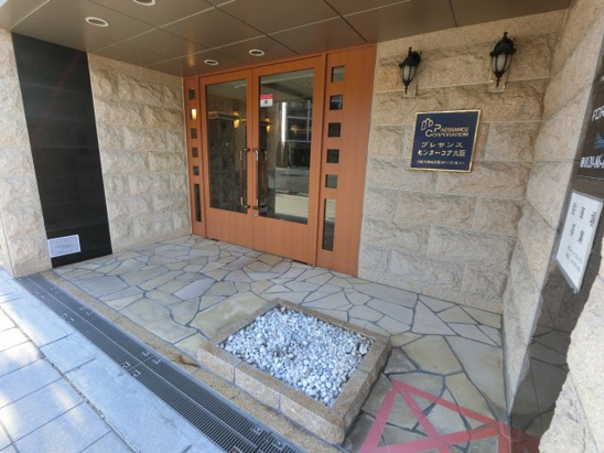 【エントランス】