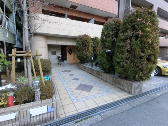 【エントランス】