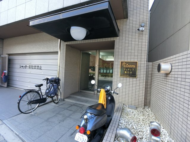 【エントランス】