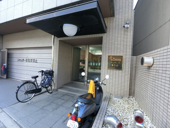 【エントランス】