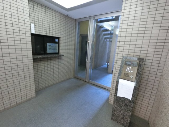 【エントランス】