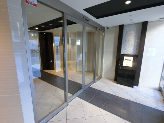 【エントランス】