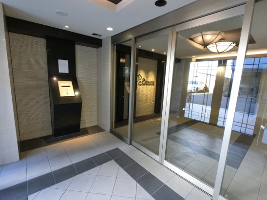 【エントランス】