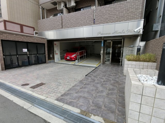 【エントランス】