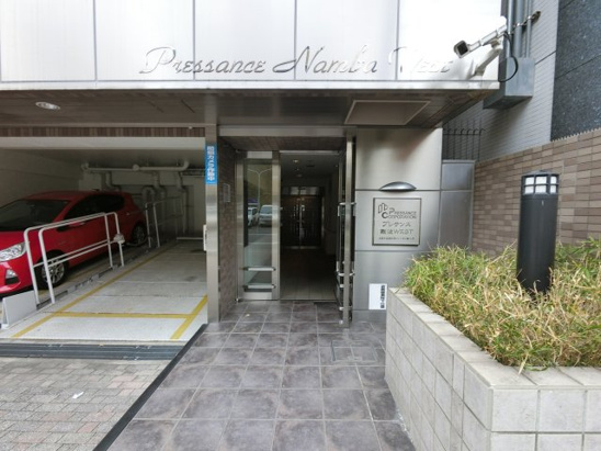 【エントランス】