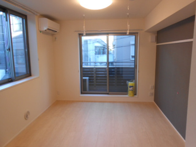 【洋室】 | The House of Wisteria