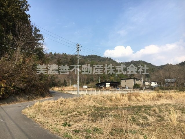 ４７５７０　山県市大門土地の外観