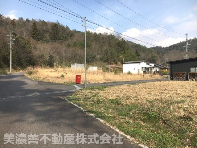 ４７５７０　山県市大門土地の外観