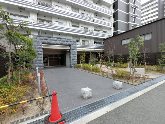 【エントランス】