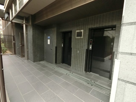 【エントランス】