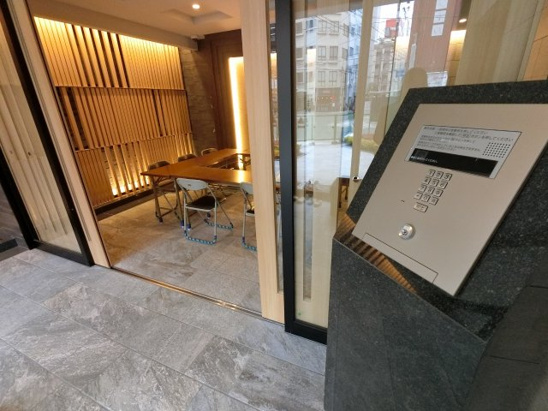 【エントランス】