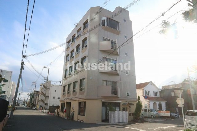 デルタビルの外観